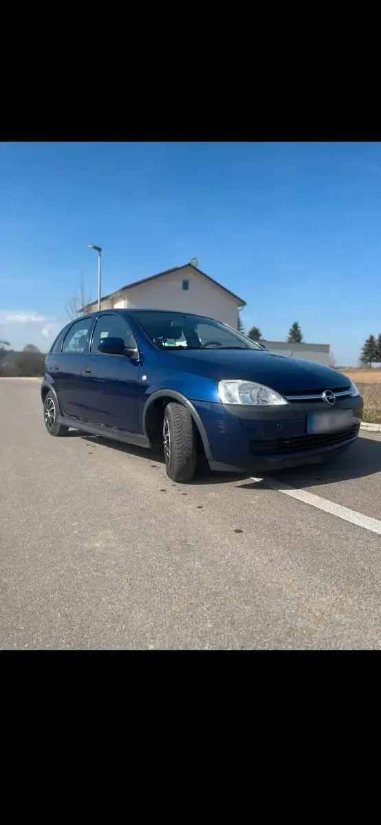 Używany Opel Corsa 75 KM (55 kW) 2003 Niebieski Hatchback