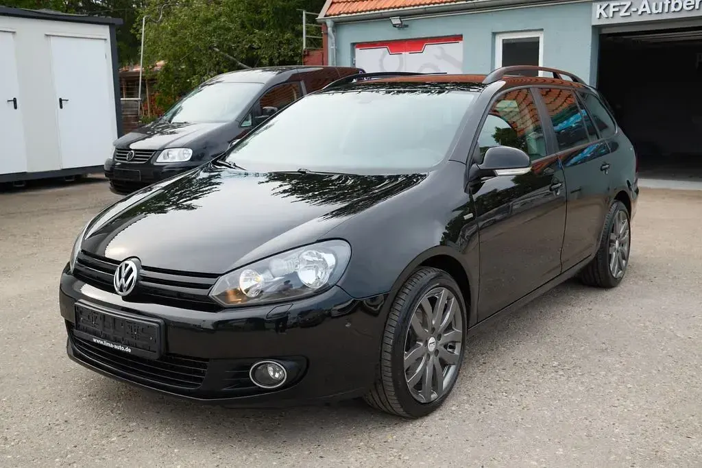 Gebraucht VW Golf VI Match 105 PS (77 kW) 2013 Schwarz Kombi