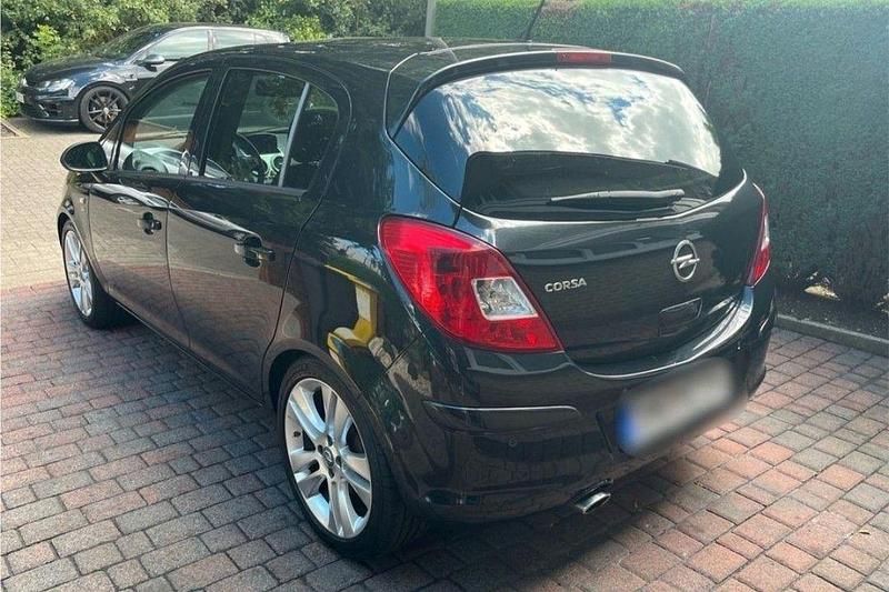 Gebraucht Opel Corsa Edition 87 PS (63 kW) 2012 Schwarz Limousine