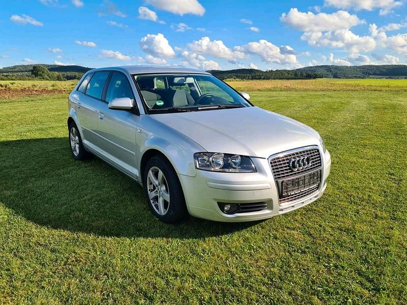 Silber Gebraucht 2007 Audi A3 Limousine | 1.900 € (Superpreis) - Bild 1/4