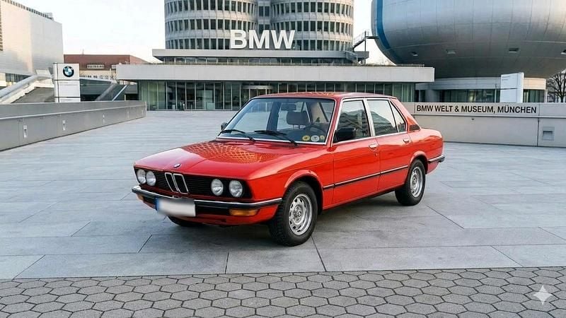 Gebraucht BMW 520 122 PS (89 kW) 1979 Rot Limousine
