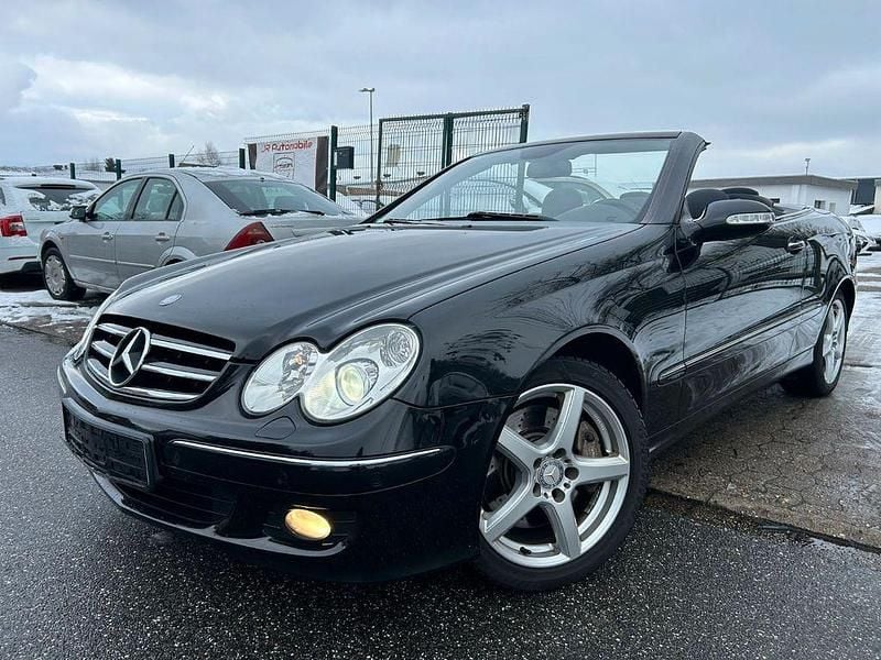 Gebraucht Mercedes CLK200 Avantgarde 184 PS (135 kW) 2008 Schwarz Cabrio
