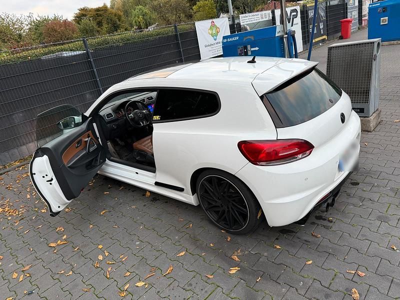 Usata VW Scirocco 285 CV (209 kW) 2009 Bianco Coupé