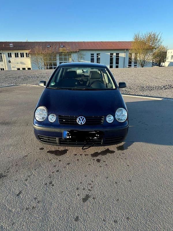 Gebraucht VW Polo Basis 64 PS (47 kW) 2004 Blau Kleinwagen