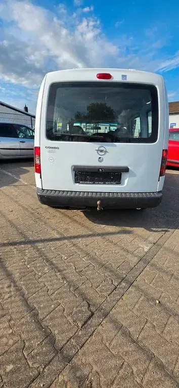 Gebraucht Opel Combo Edition 90 PS (66 kW) 2008 Weiß Van / Kleinbus