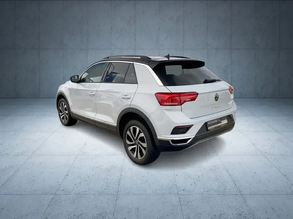 Gebraucht VW T-Roc Active 150 PS (110 kW) 2021 White silver (metallic) SUV
