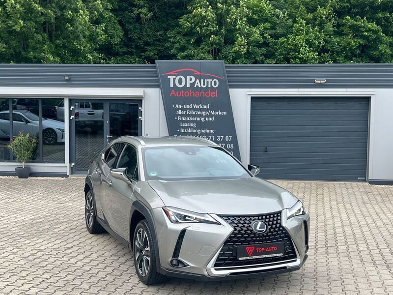 Silber Gebraucht 2021 Lexus UX 250h SUV | 22.499 € (Guter Preis) - Bild 1/4