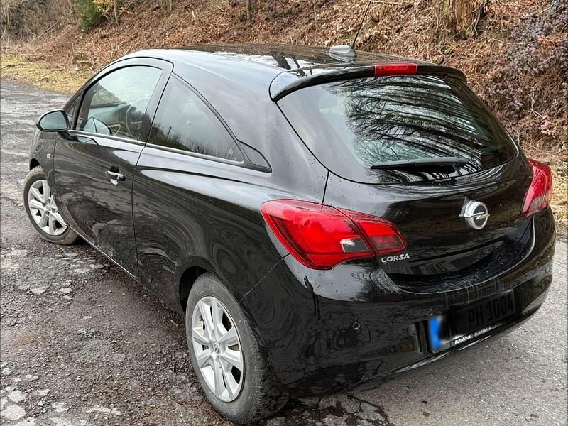 Gebraucht Opel Corsa Innovation 90 PS (66 kW) 2017 Schwarz Kleinwagen