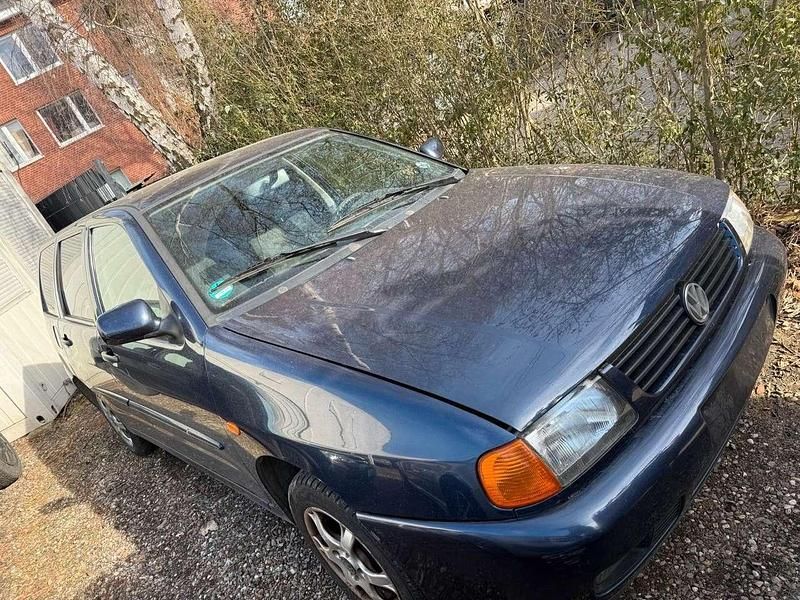 Gebraucht VW Polo 60 PS (44 kW) 1998 Blau Kombi