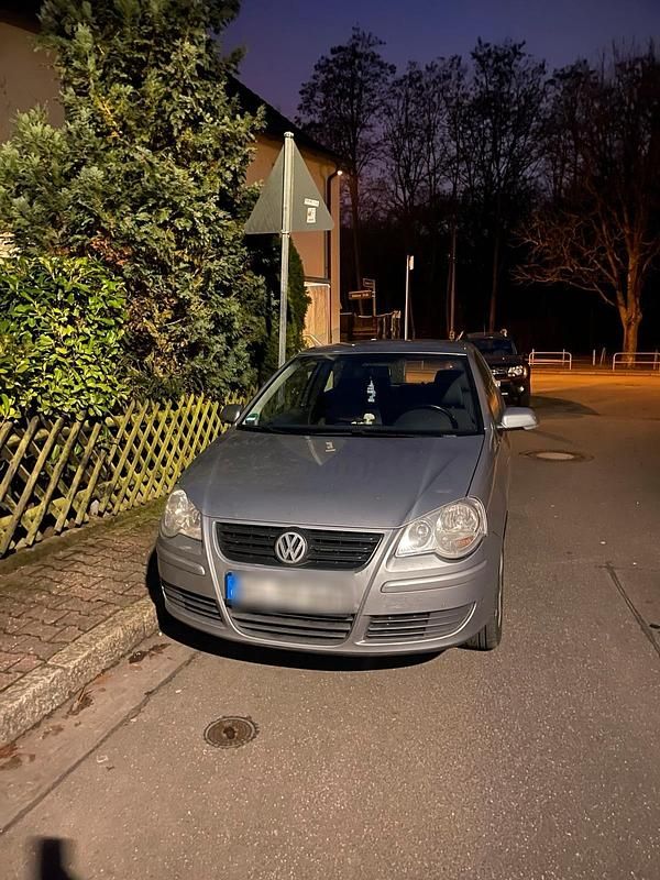 Grau Gebraucht 2007 VW Polo Kleinwagen | 1.800 € (Teuer) - Bild 1/4