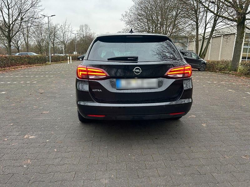 Gebraucht Opel Astra 136 PS (100 kW) 2018 Schwarz Kombi