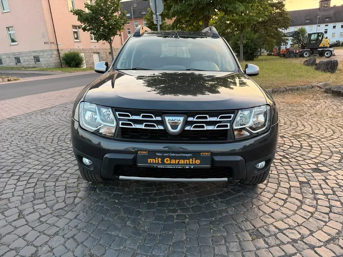Gebraucht Dacia Duster Prestige 125 PS (91 kW) 2015 Grün SUV