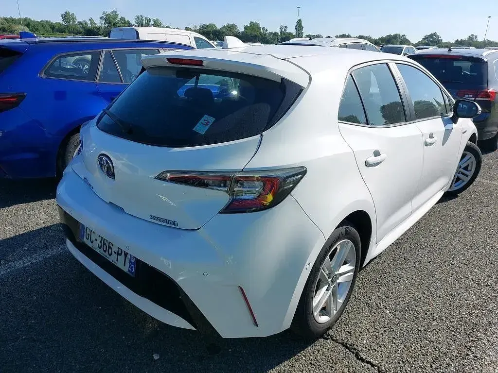 Gebraucht Toyota Corolla 122 PS (89 kW) 2021 Weiß Limousine