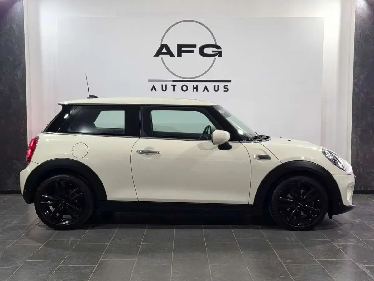Gebraucht Mini ONE 102 PS (75 kW) 2020 Weiß Kleinwagen