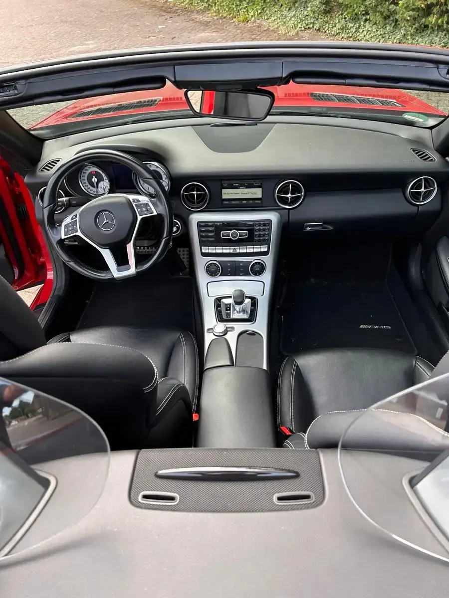 Gebraucht Mercedes SLK200 184 PS (135 kW) 2015 Rot Cabrio