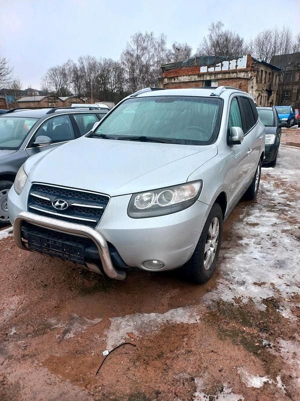 Gebraucht Hyundai Santa Fe 155 PS (114 kW) 2009 Silber SUV