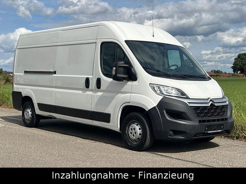 Weiß Gebraucht 2018 Citroën Jumper Proline Van / Kleinbus | 15.500 € (Guter Preis) - Bild 1/4