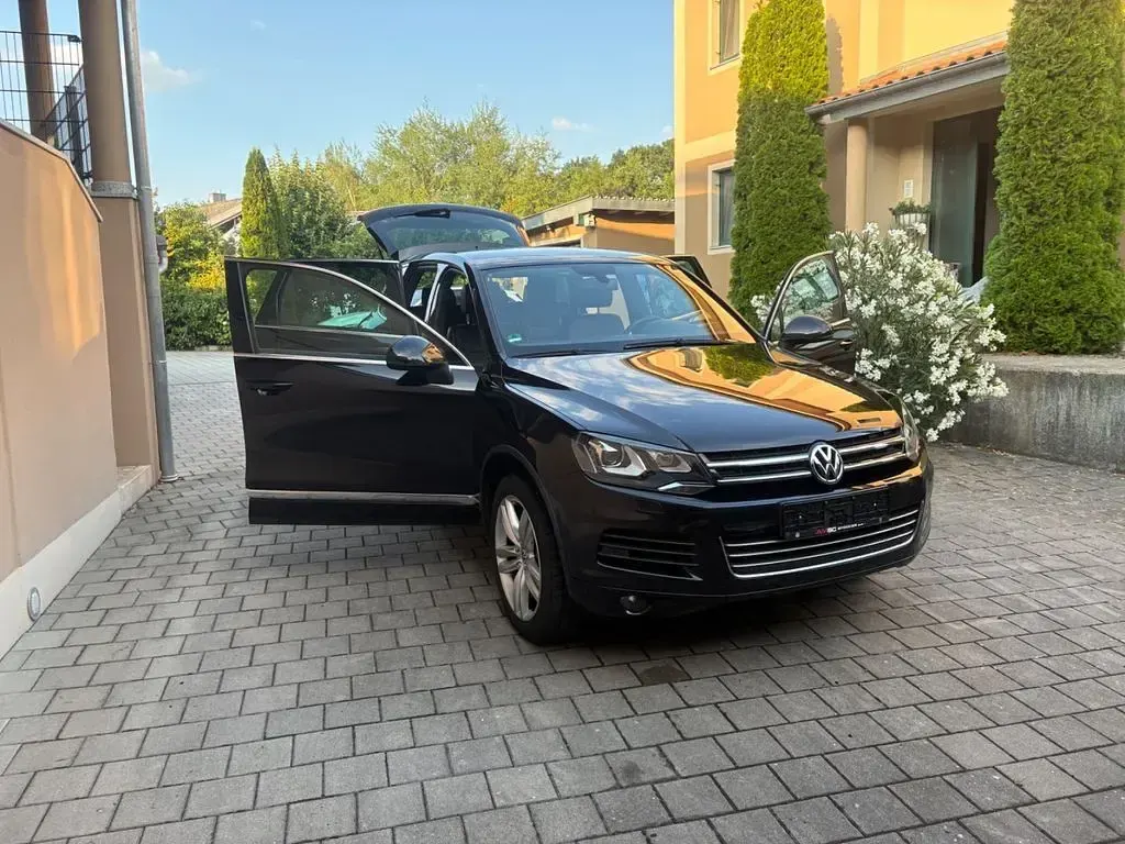 Gebraucht VW Touareg 245 PS (180 kW) 2012 Schwarz SUV