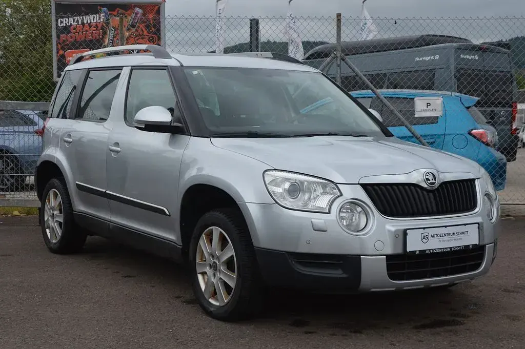 Używany Skoda Yeti Plus Edition 122 KM (89 kW) 2012 Srebrny SUV