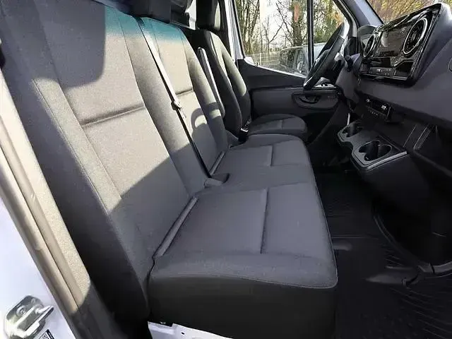 Używany Mercedes Sprinter 150 KM (110 kW) 2025 Andere Van