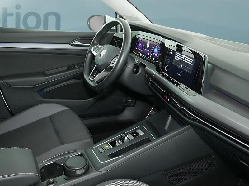 Gebraucht VW Golf VIII 150 PS (110 kW) 2022 Weiß Kleinwagen