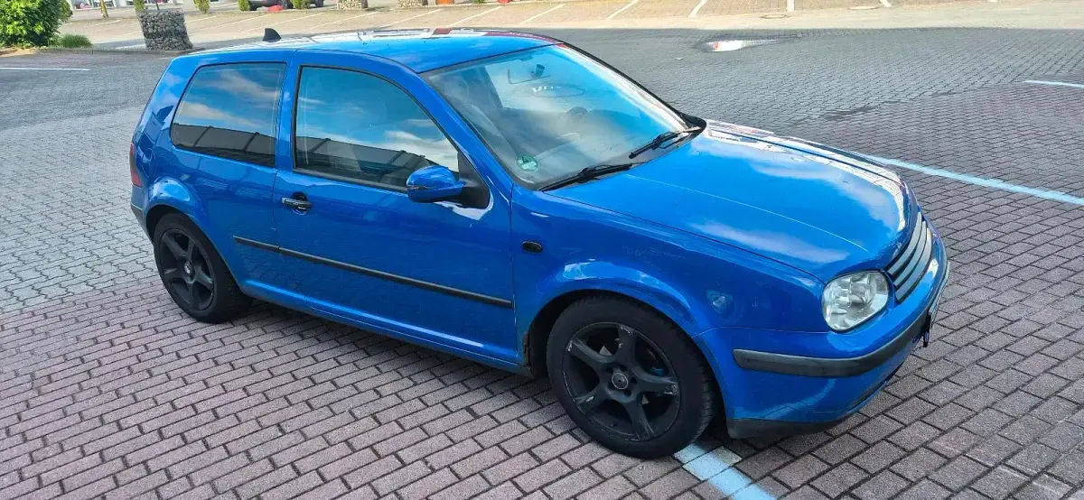 Gebraucht VW Golf 125 PS (91 kW) 2001 Blau Coupé