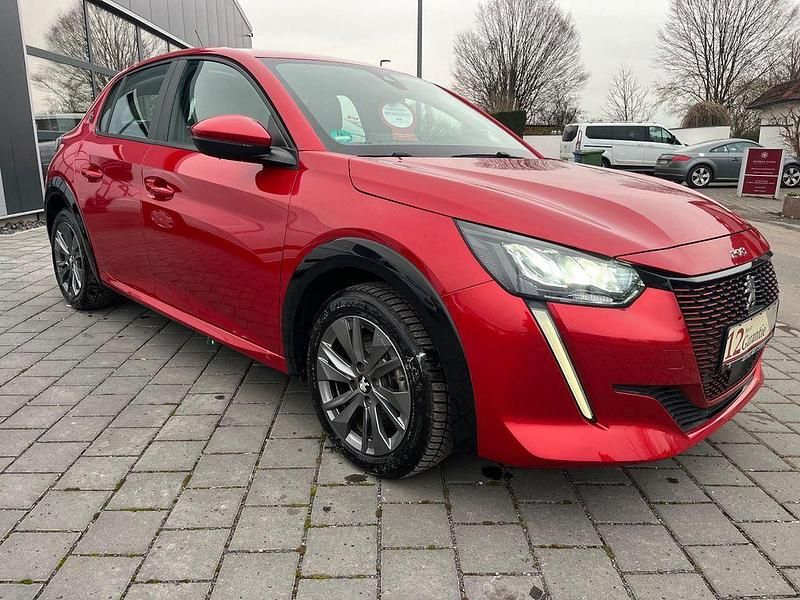 Gebraucht Peugeot e-208 Active 100 kW (136 PS) 2021 Rot Kleinwagen