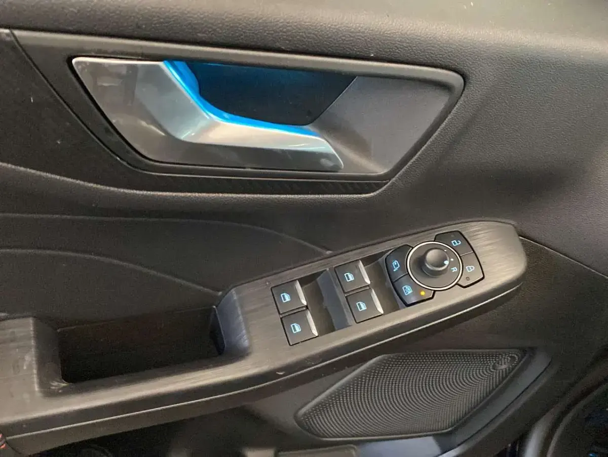 Neu Ford Kuga ST-Line 186 PS (136 kW) 2026 Schwarz SUV