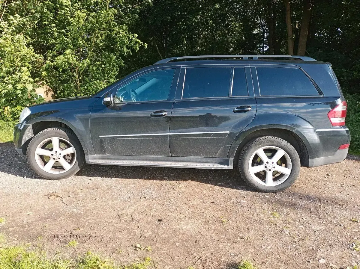 Gebraucht Mercedes GL420 300 PS (220 kW) 2008 Schwarz SUV