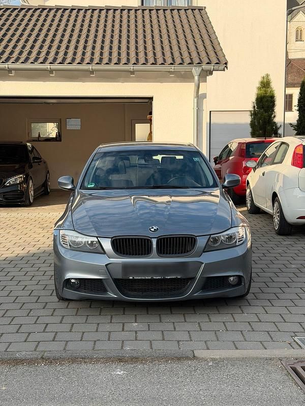 Gebraucht BMW 316 116 PS (85 kW) 2010 Grau Limousine