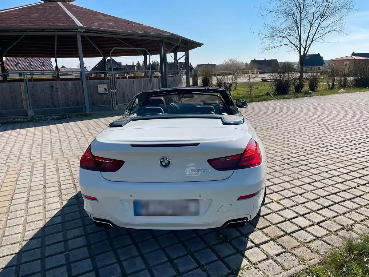 Gebraucht BMW 650 Cabriolet 407 PS (299 kW) 2011 Weiß Cabrio
