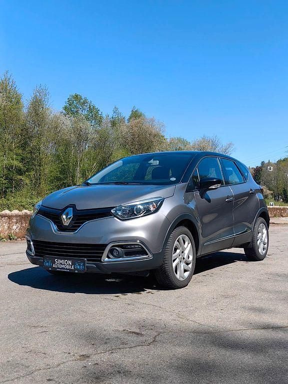 Schwarz Gebraucht 2017 Renault Captur Intens SUV | 10.493 € (Fairer Preis) - Bild 1/3