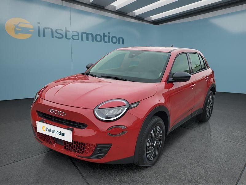 Gebraucht Fiat 600 101 PS (74 kW) 2025 Rot Kleinwagen