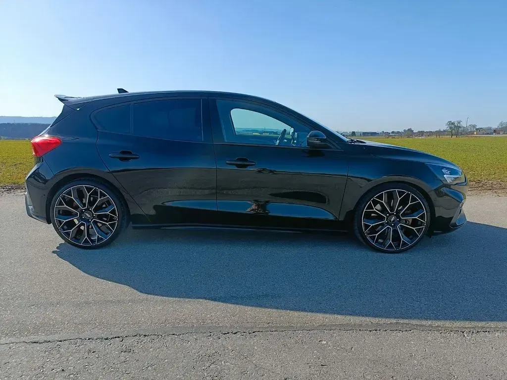 Gebraucht Ford Focus ST 190 PS (139 kW) 2019 Schwarz Limousine