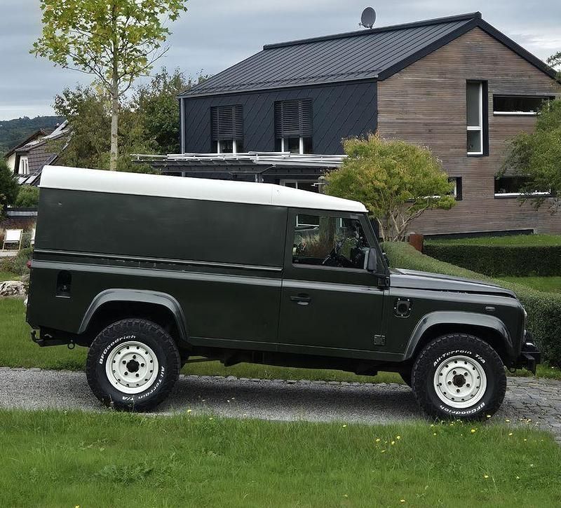 Gebraucht Land Rover Defender 122 PS (89 kW) 2005 Grün SUV