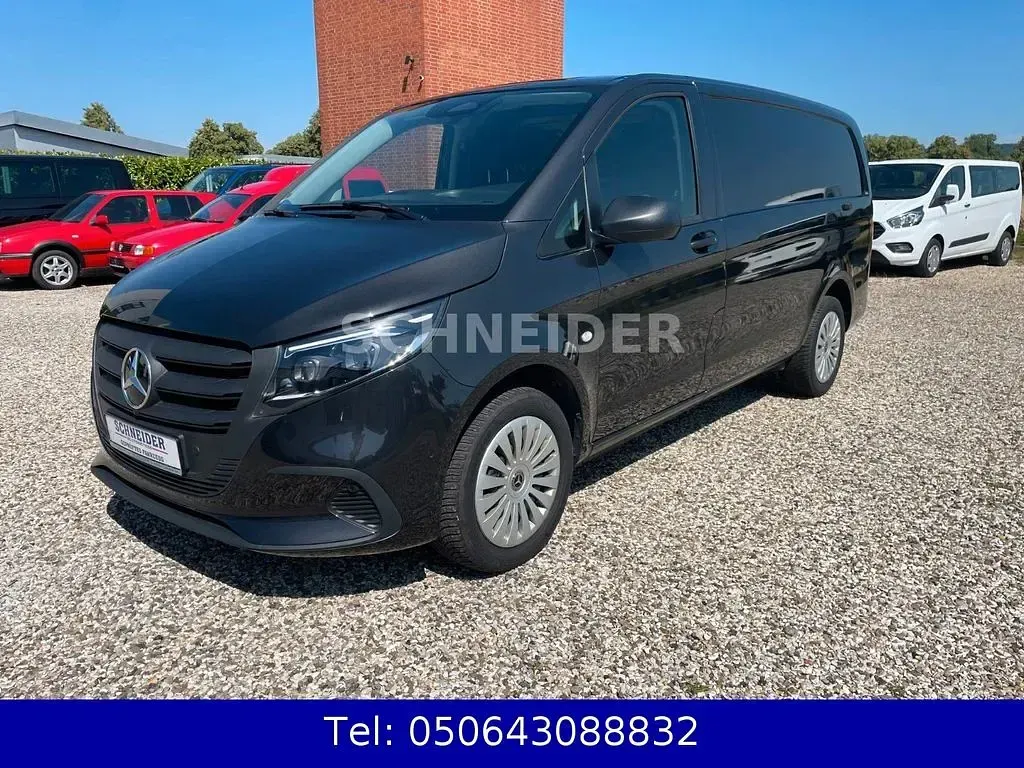 Gebraucht Mercedes Vito 163 PS (119 kW) 2025 Schwarz Van