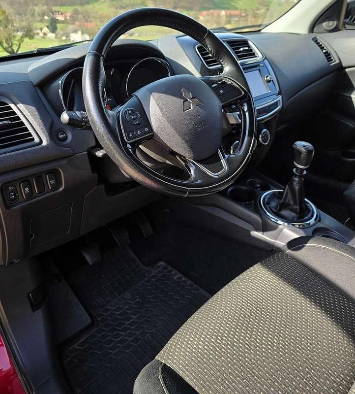 Gebraucht Mitsubishi ASX Plus 114 PS (83 kW) 2016 Karminrot (metallic) SUV