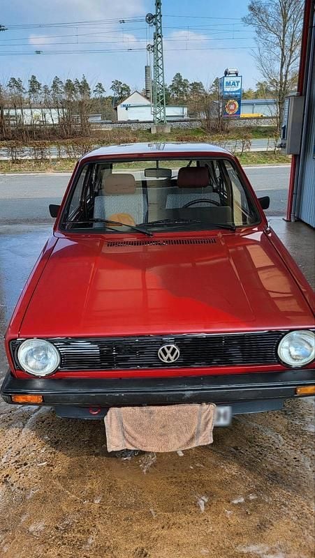 Gebraucht VW Golf I 54 PS (39 kW) 1983 Rot Kleinwagen
