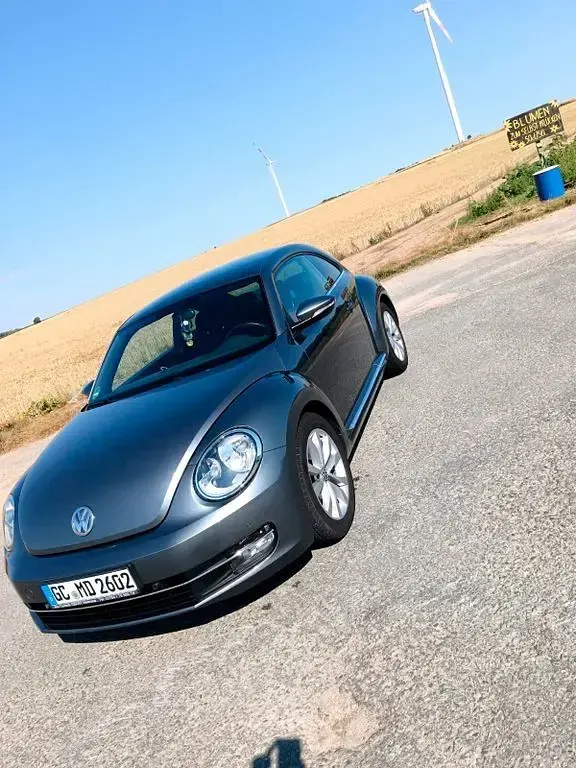 Gebraucht VW Beetle Design 105 PS (77 kW) 2012 Grau Kleinwagen