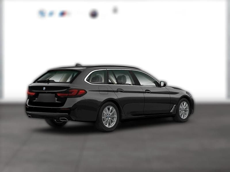 Metallic Gebraucht 2022 BMW 540 Efficient Dynamics Kombi | 43.830 € (Etwas zu teuer) - Bild 1/4