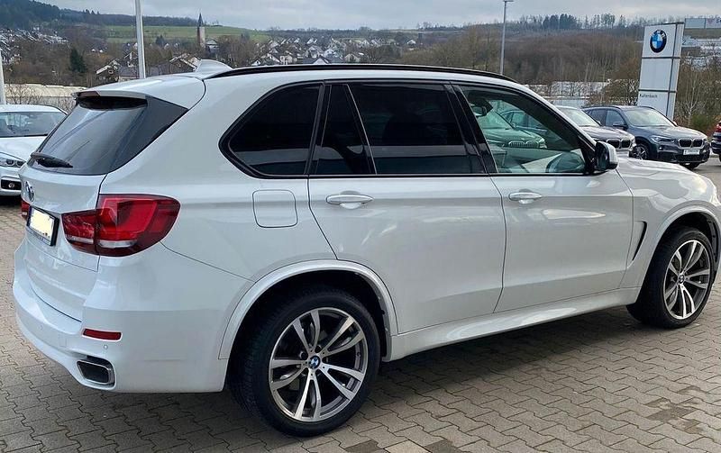 Gebraucht BMW X5 M Sport 313 PS (230 kW) 2017 Weiß SUV