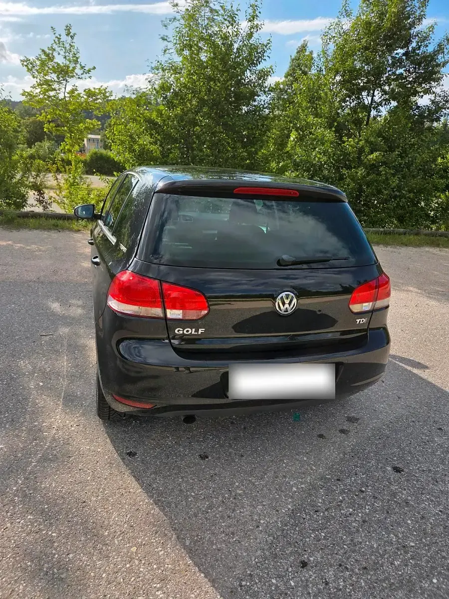 Gebraucht VW Golf VI 105 PS (77 kW) 2010 Schwarz Kleinwagen