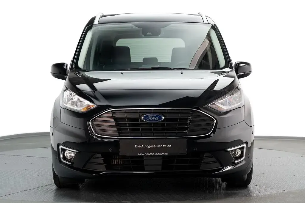 Gebraucht Ford Grand Tourneo Connect Titanium 120 PS (88 kW) 2021 Schwarz Van / Kleinbus