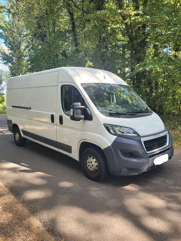 Weiß Gebraucht 2015 Peugeot Boxer Van | 7.200 € - Bild 1/4