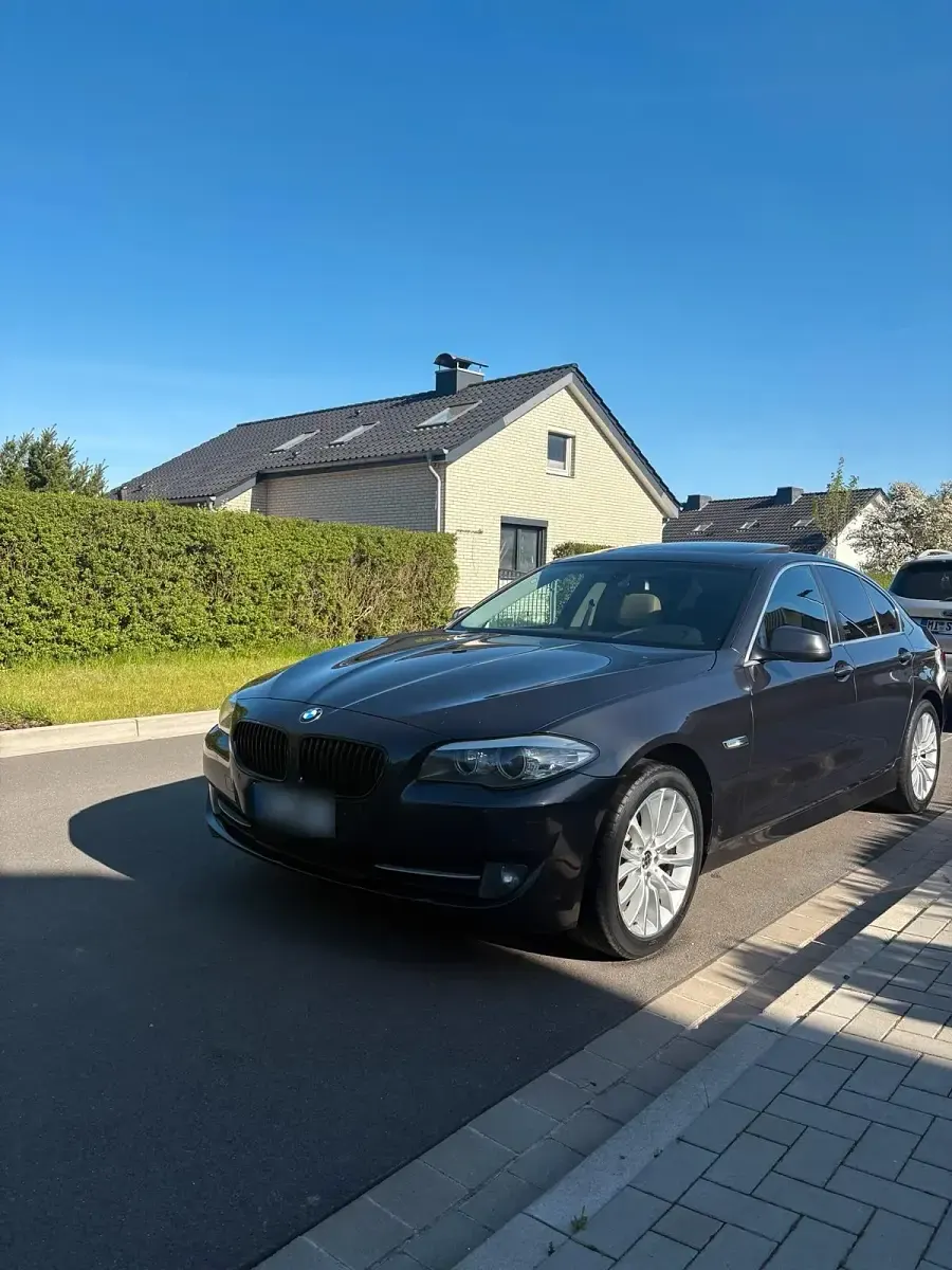 Second-hand BMW 525 310 CP (228 kW) 2011 Gri Berlinǎ