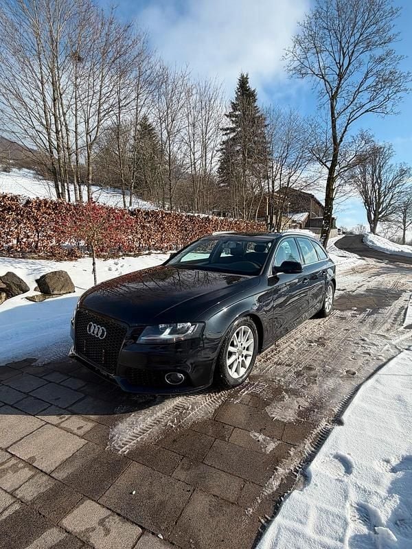 Gebraucht Audi A4 120 PS (88 kW) 2011 Schwarz Kombi