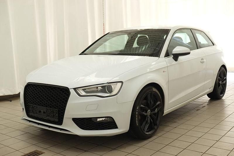 Weiß Gebraucht 2013 Audi A3 S-Line Kombi | 9.999 € (Fairer Preis) - Bild 1/4
