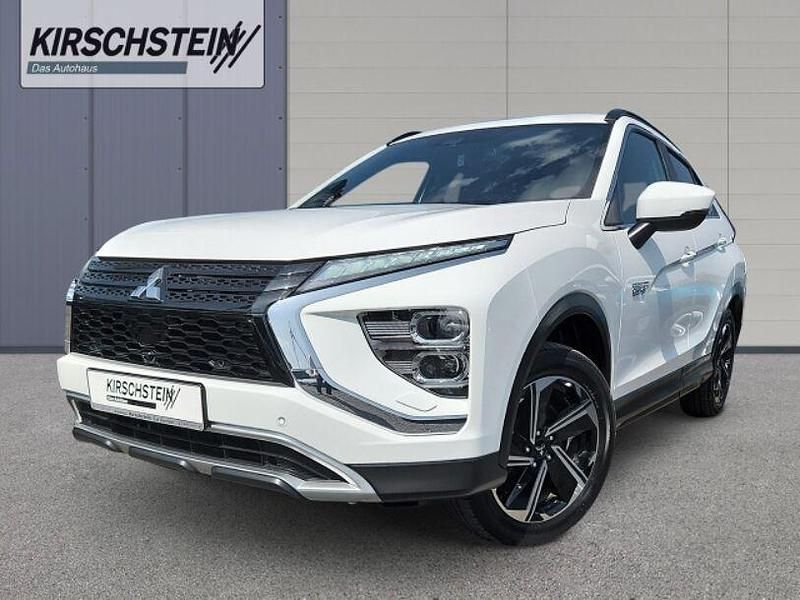 Weiss Gebraucht 2022 Mitsubishi Outlander P-HEV | 23.990 € (Guter Preis) - Bild 1/4