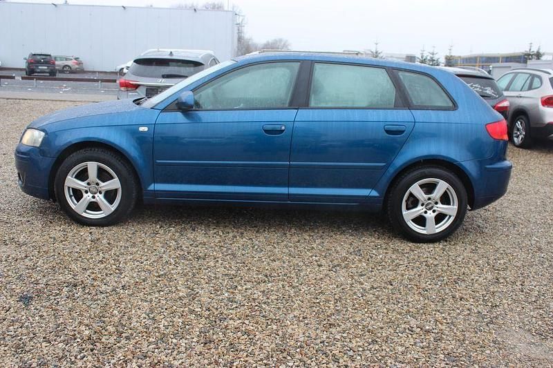 Gebraucht Audi A3 Attraction 116 PS (85 kW) 2007 Blau Kleinwagen