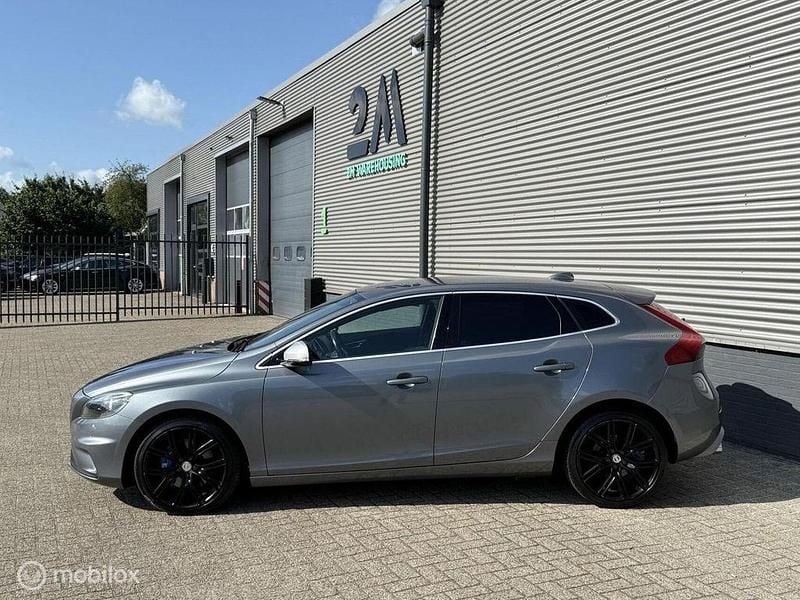 Gebraucht Volvo V40 R-Design 190 PS (139 kW) 2014 Grau Kombi